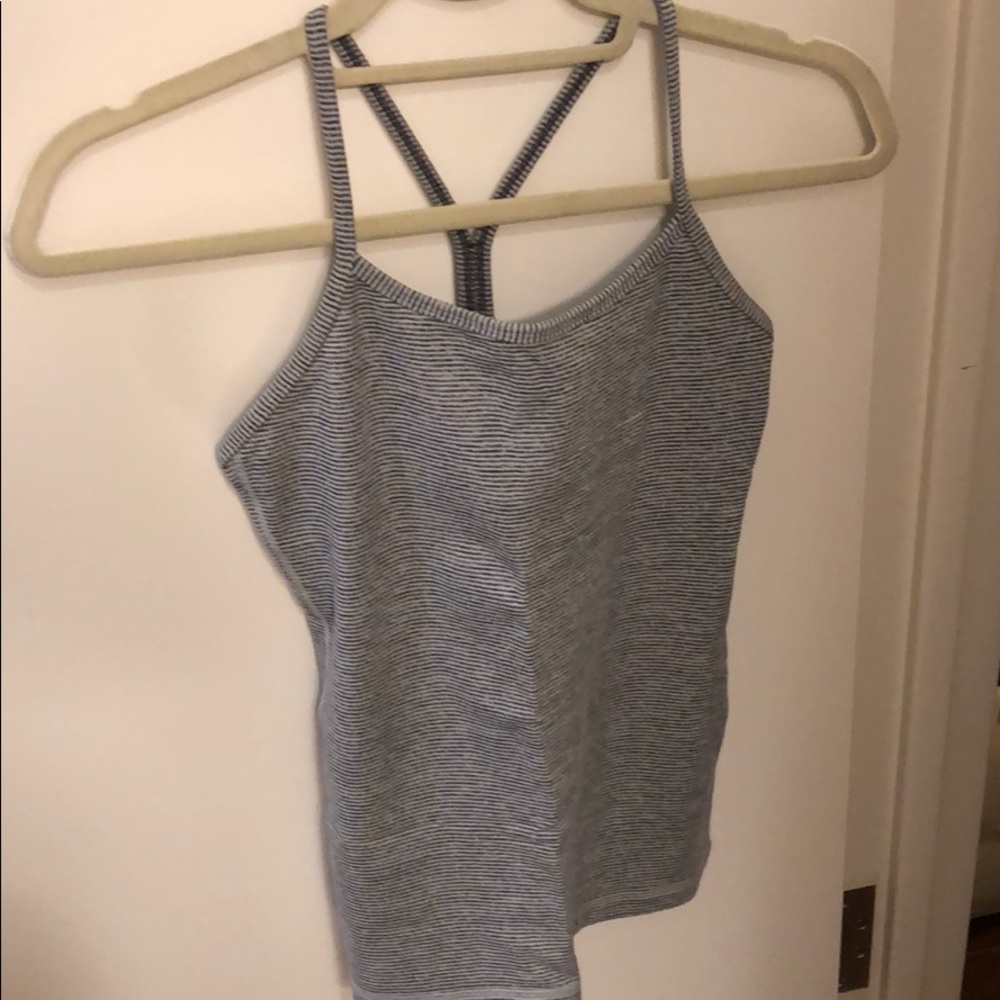 Lululemon tank sz 4 white and grey stripe
